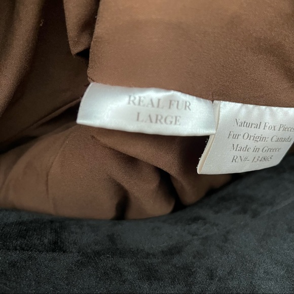 Greek Fur Coat (Natural Fox Fur Coat) - Picture 8 of 8